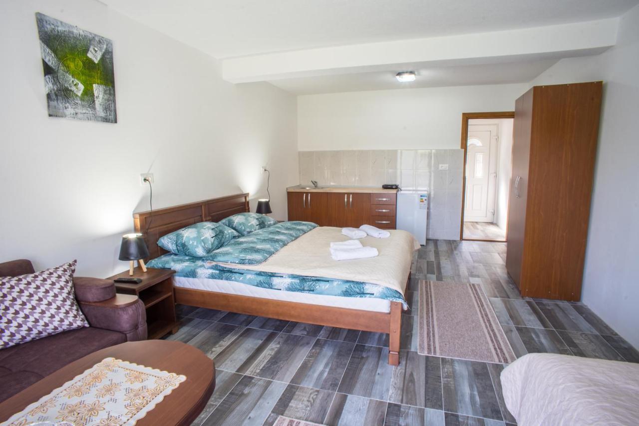 Apartmani Jezero Žabljak 外观 照片