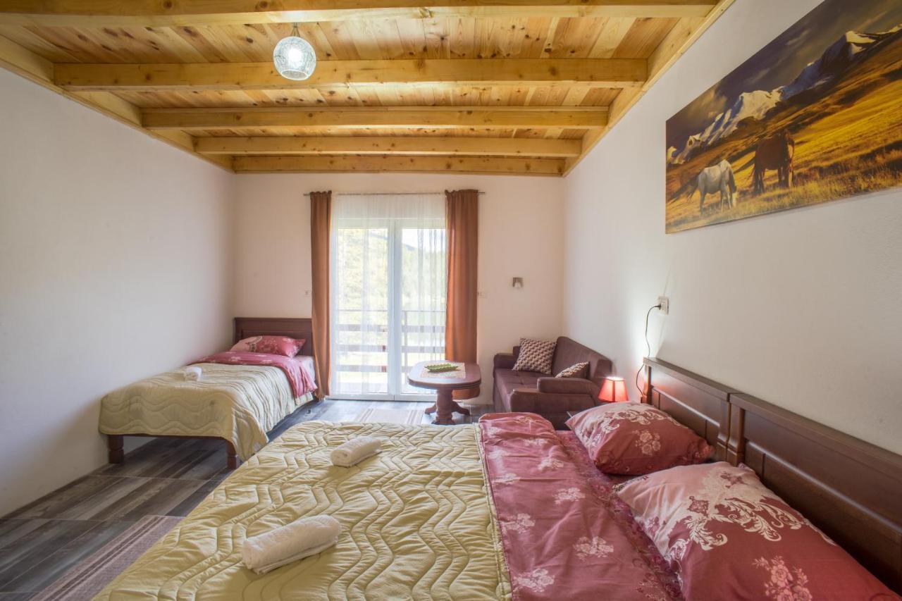 Apartmani Jezero Žabljak 外观 照片
