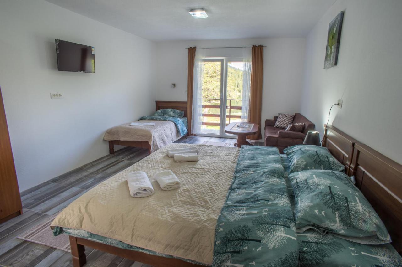 Apartmani Jezero Žabljak 外观 照片