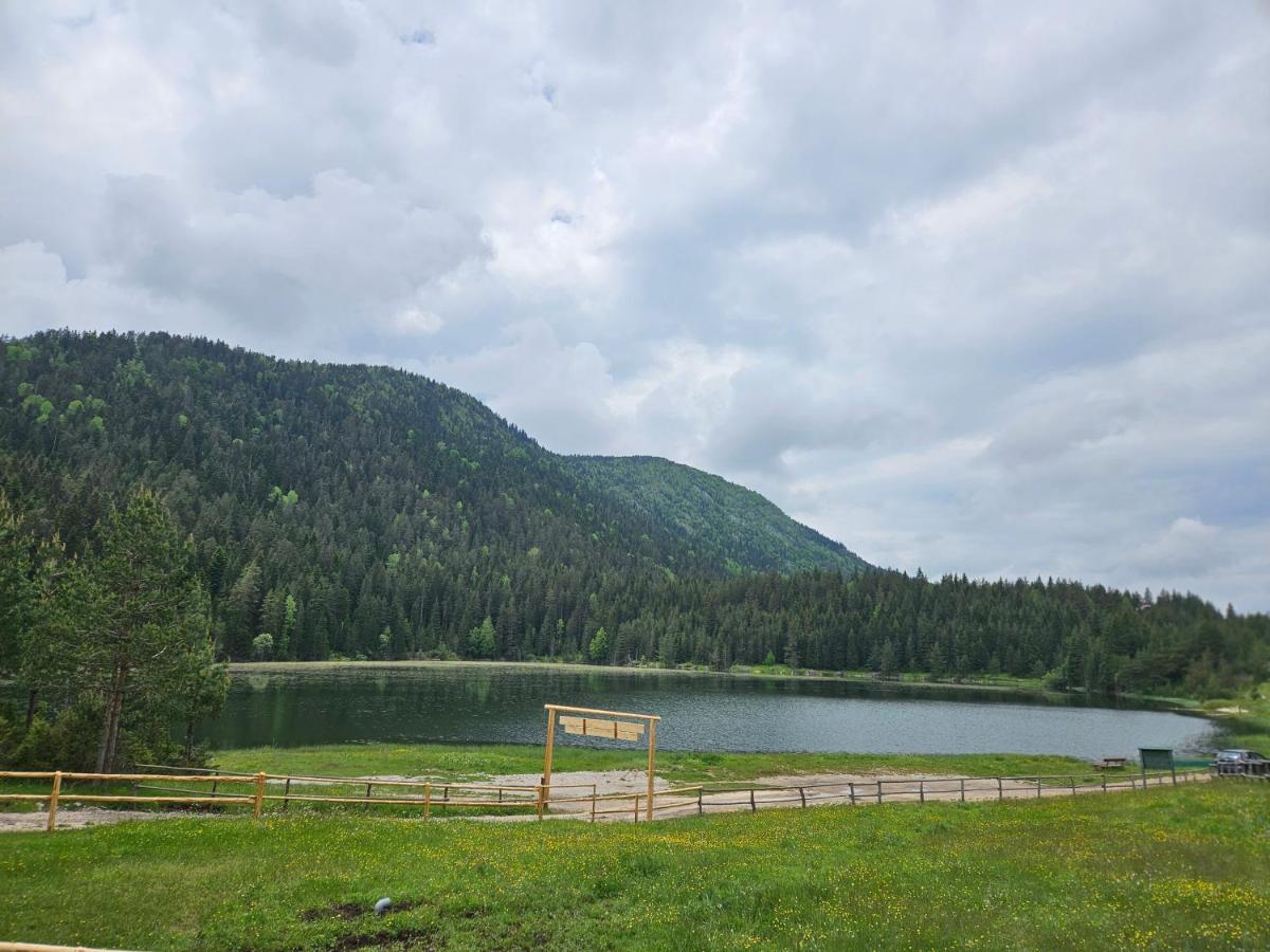 Apartmani Jezero Žabljak 外观 照片